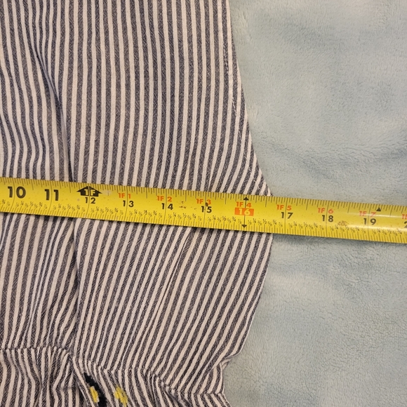 ✨️3 for $15✨️Topshop pinstripe floral embroidered romper - sz 4-6 - Picture 6 of 11